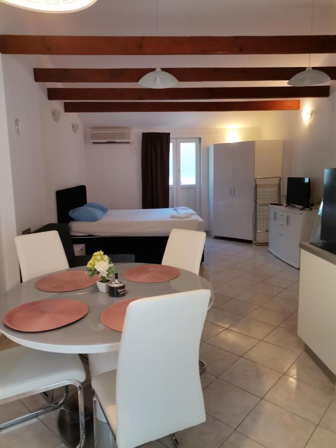Dine Apartment Дубровник Екстер'єр фото